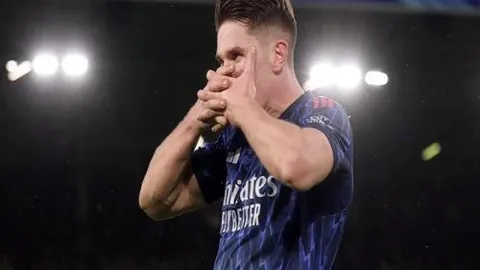 “2025德国斯诺克大师赛：张安达和周跃龙联袂闯入下一阶段”