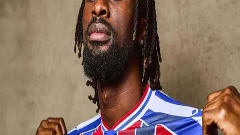 黑山队逆转战胜直布罗陀，约维蒂奇与马鲁西奇建功，图奇锁定胜利